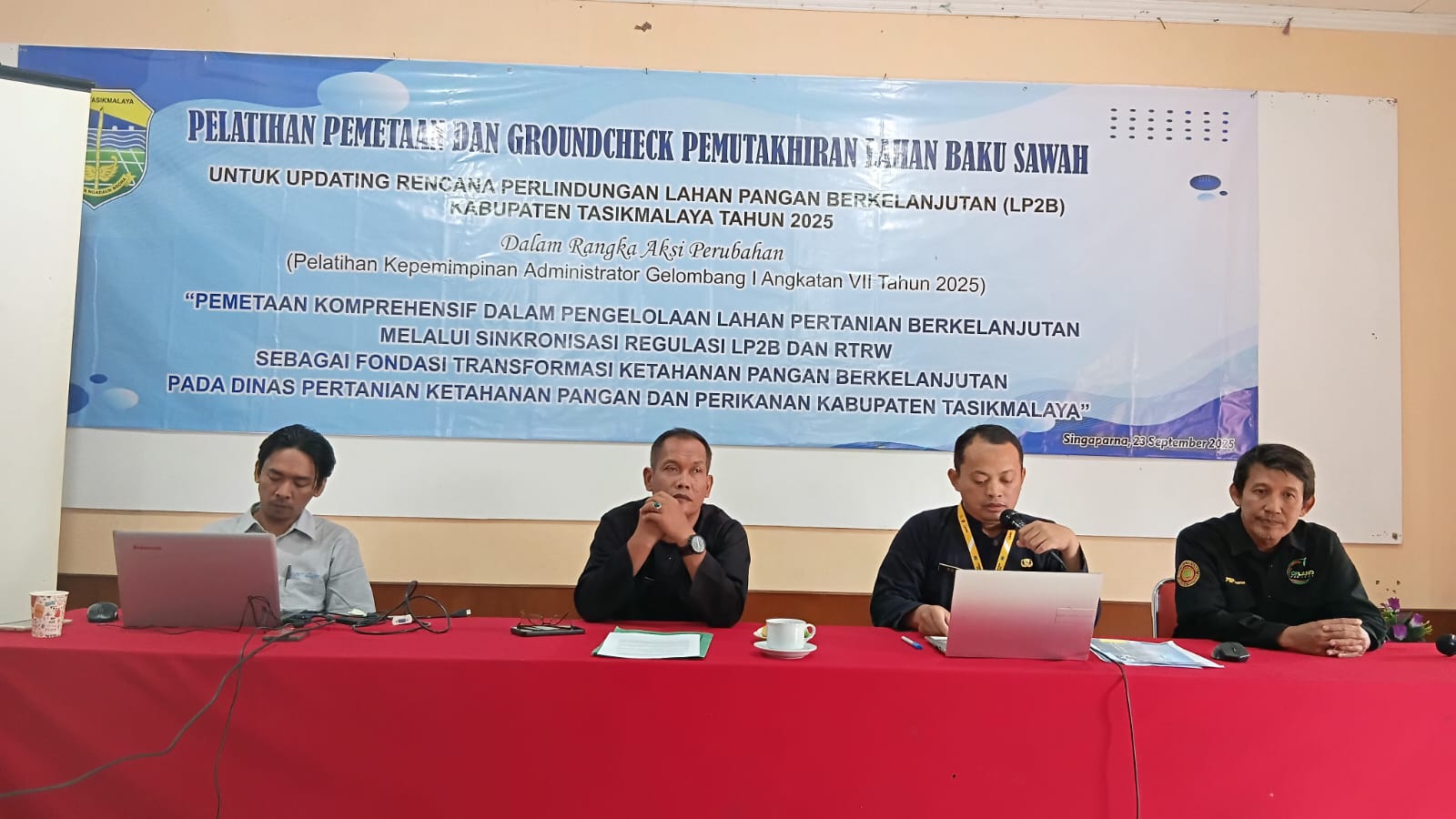 PELATIHAN SIG