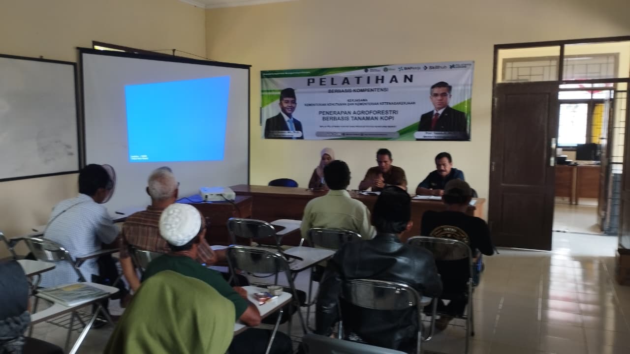 PELATIHAN PELATIHAN BERBASIS KOMPETENSI PENERAPAN AGROFORESTRI 